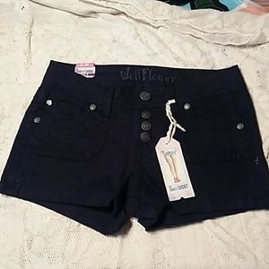 COPY - Wallflower black shorts